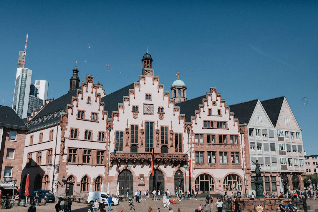 Römer Frankfurt Rathaus Frontansicht des Römer Frankfurt
