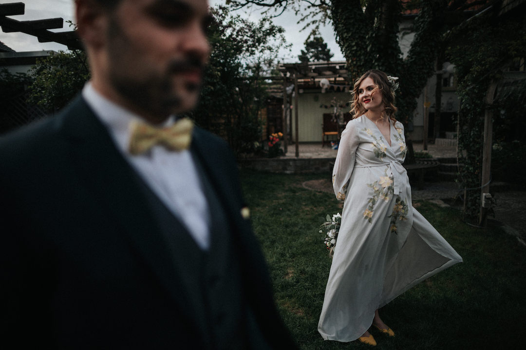 Braut mit wehendem Kleid in Hofheim