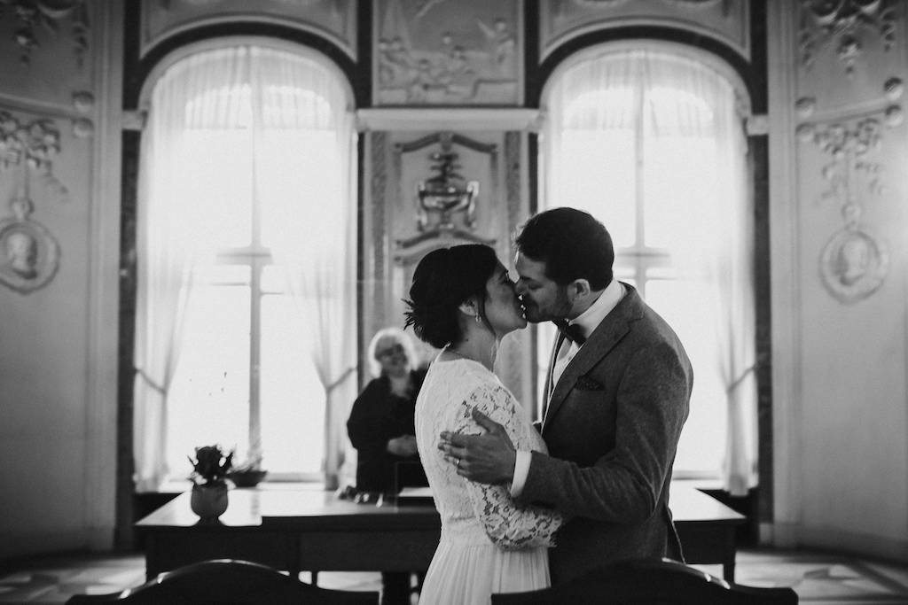 Erster Kuss bei der Hochzeit im Bolongaropalast Frankfurt