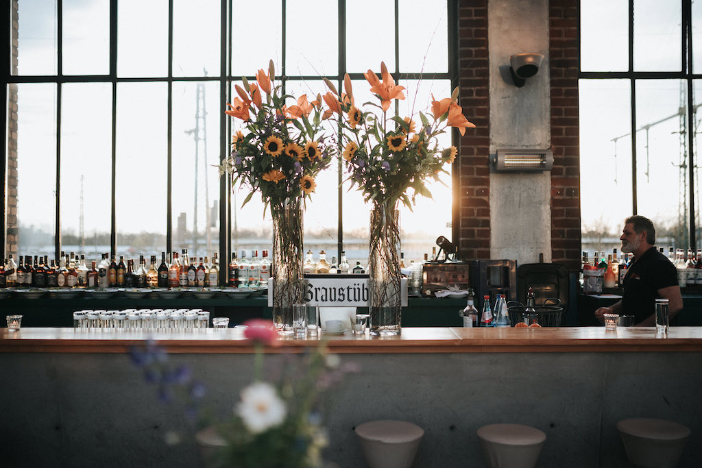 Hochzeit-Weststadtbar-Darmstadt.jpg Sonnenuntergang in der Weststadtbar Darmstadt