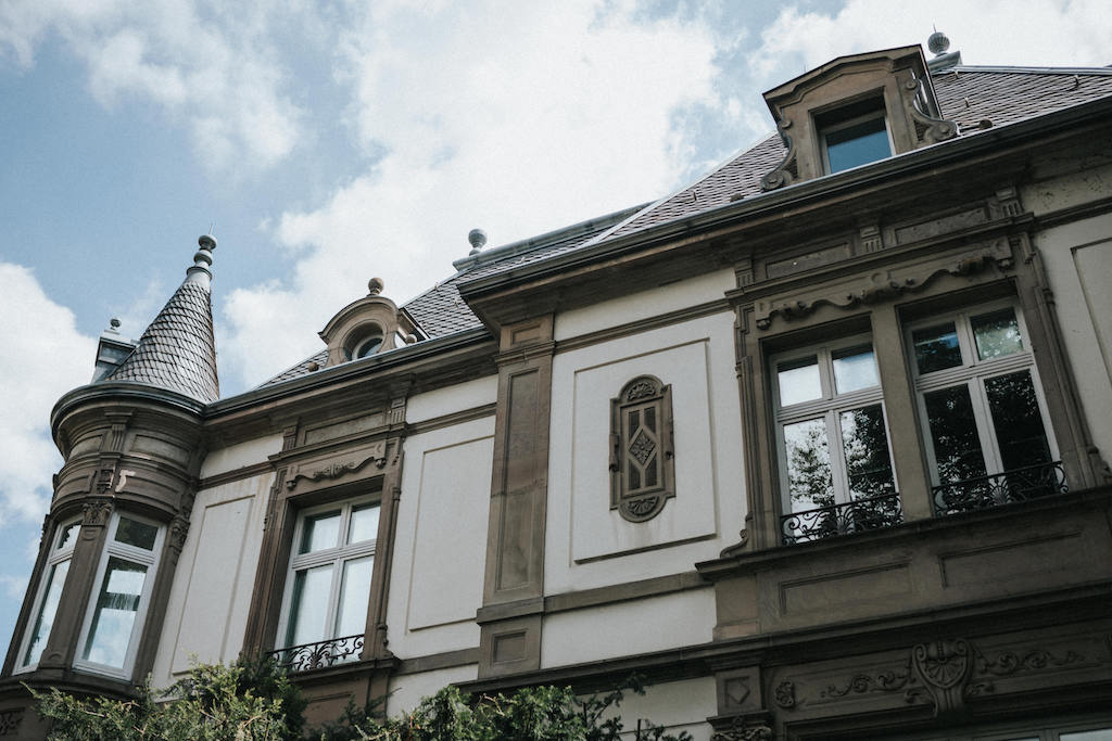 Standesamt-Giessen-Villa-Leutert.jpg Fassade der Villa Leutert in Gießen
