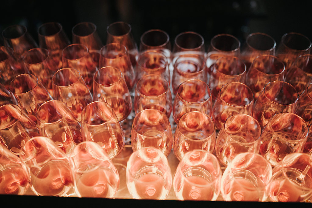 Hochzeit-im-Who-Killed-The-Pig-Gießen.jpg Aperol Spritz als Aperitif zur Hochzeit