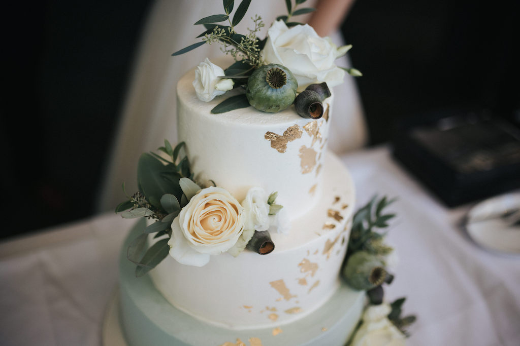 Hochzeit-auf-Burg-Schwarzenstein-Empfang-Muellers.jpg Detailaufnahme der Hochzeitstorte.