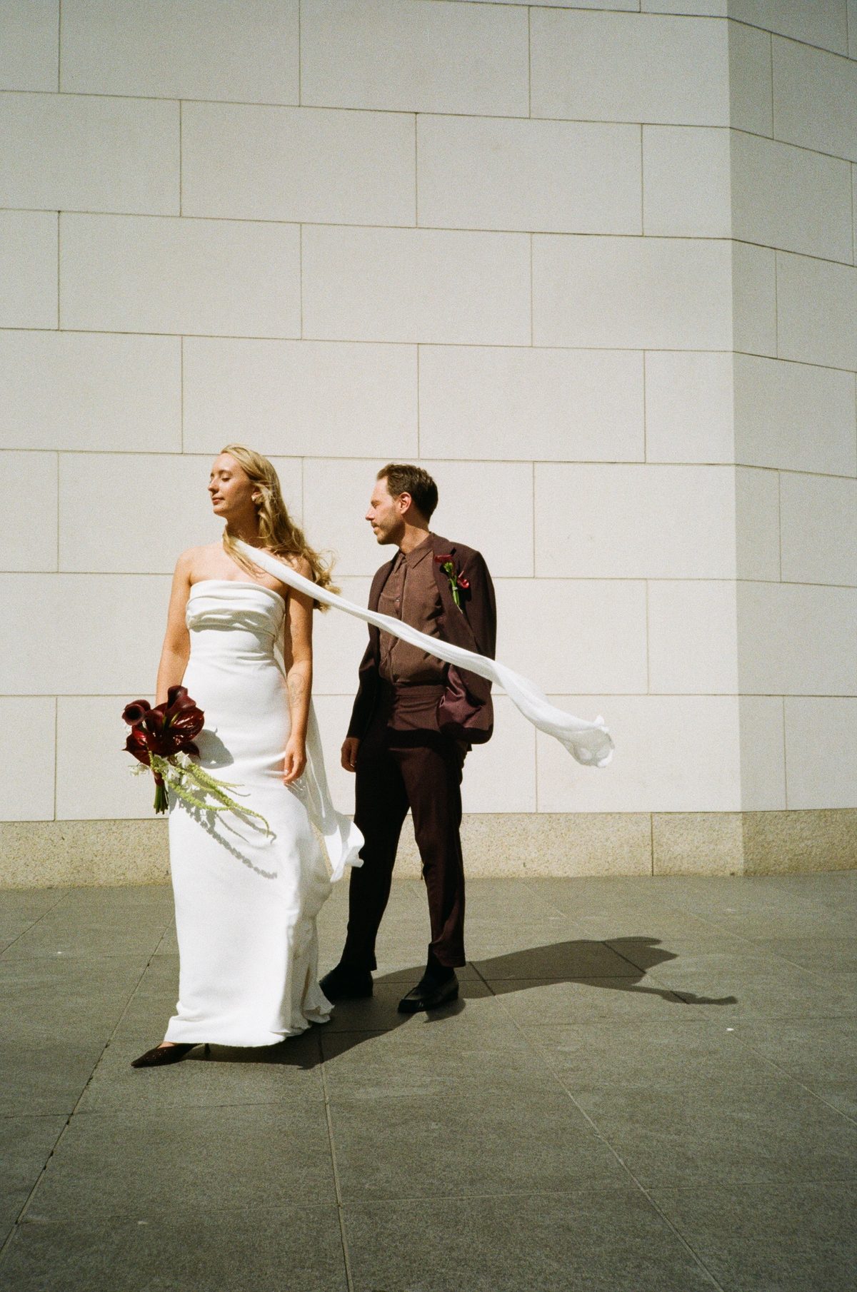Analoges Bild eines Brautpaares